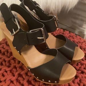 Coconuts by Matisse, Black and Tan wedge sandals